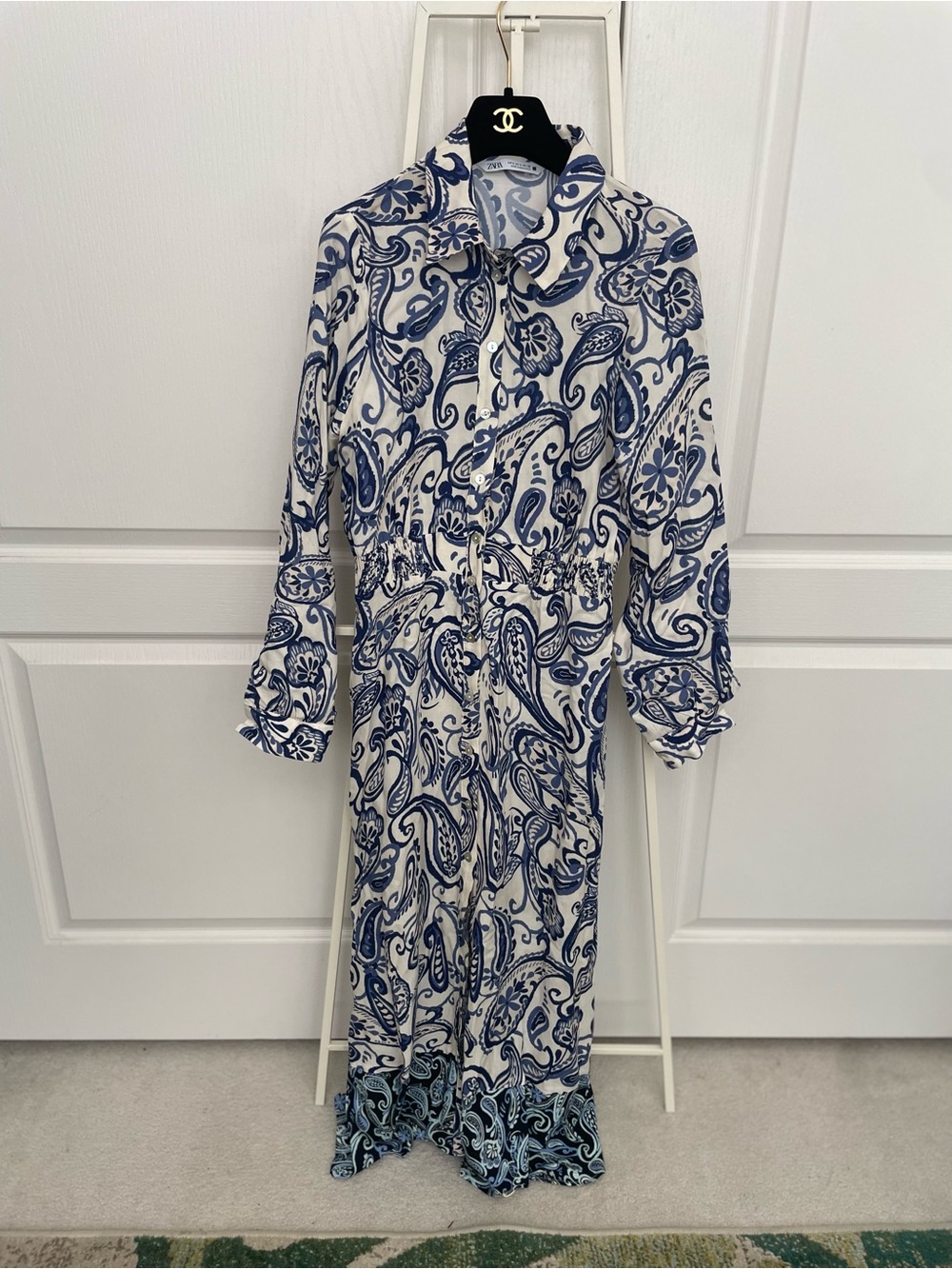 Zara Navy and White Paisley Button-Up Blouse